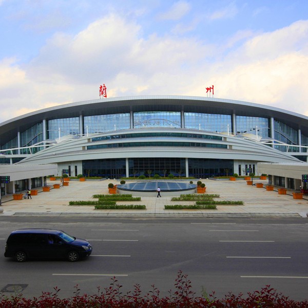 机场、铁路等交通项目